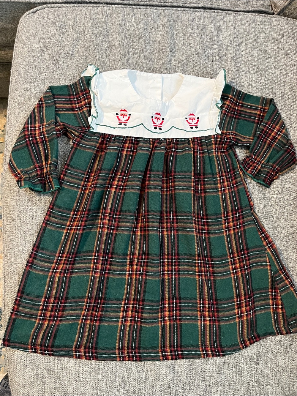 Girls Green Plaid Holiday Dress with Smocked Bib 50/50 Cot Poly Embroidered